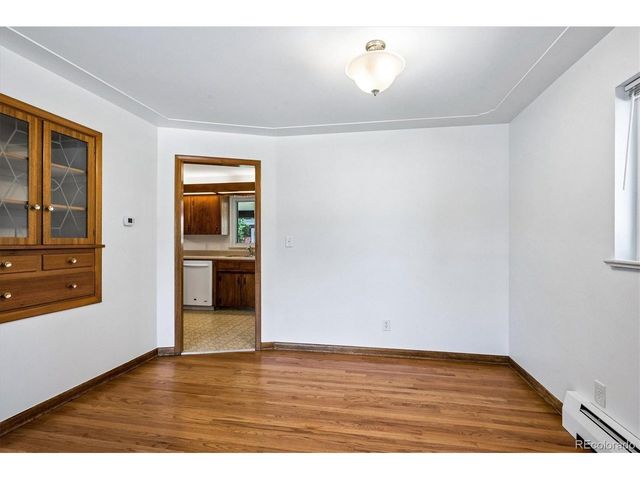 385 Oakland St, Aurora, CO 80010