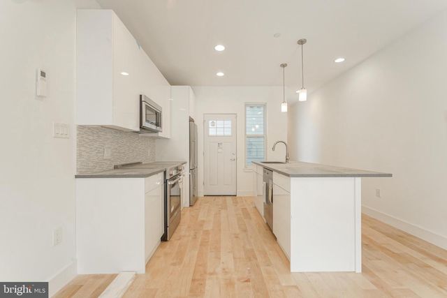 1219 N 27TH ST, Philadelphia, PA 19121