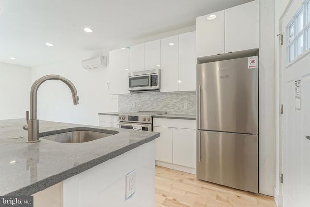 1219 N 27TH ST, Philadelphia, PA 19121