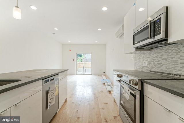 1219 N 27TH ST, Philadelphia, PA 19121