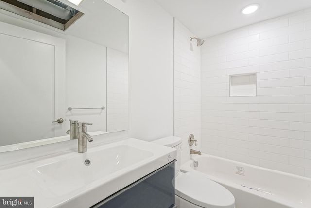 1219 N 27TH ST, Philadelphia, PA 19121