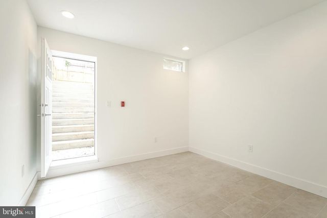 1219 N 27TH ST, Philadelphia, PA 19121