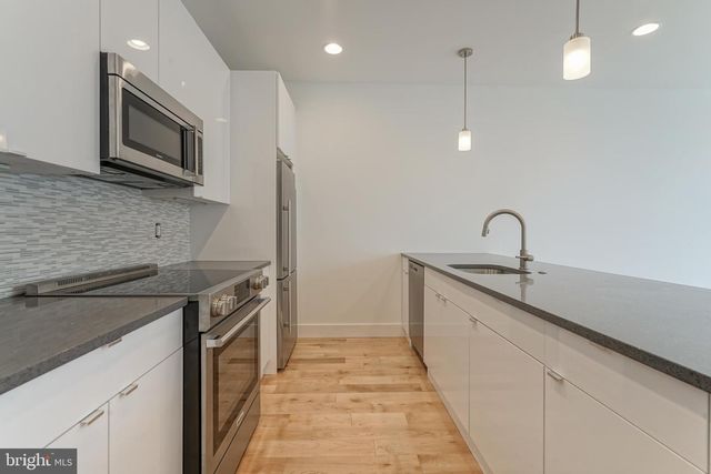 1219 N 27TH ST, Philadelphia, PA 19121
