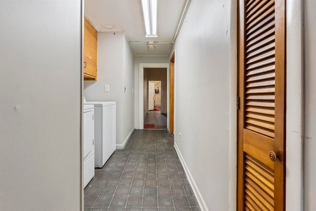 151 Pearl Street, Manchester, NH 03104