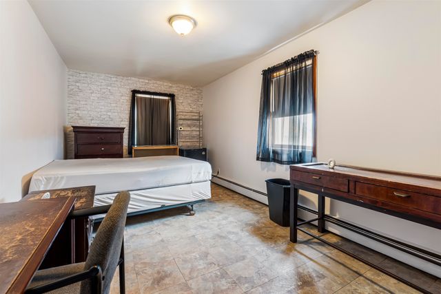 151 Pearl Street, Manchester, NH 03104