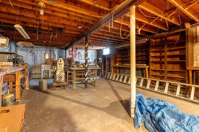 151 Pearl Street, Manchester, NH 03104
