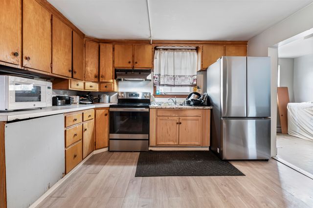 151 Pearl Street, Manchester, NH 03104