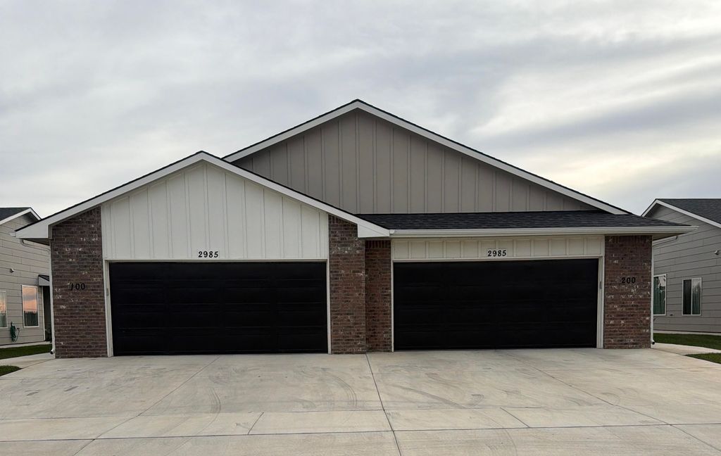 2985 S Maize CT, Wichita, KS 67215