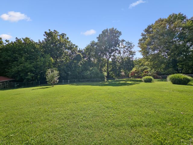 127 Lynhurst Cir, Hendersonville, TN 37075
