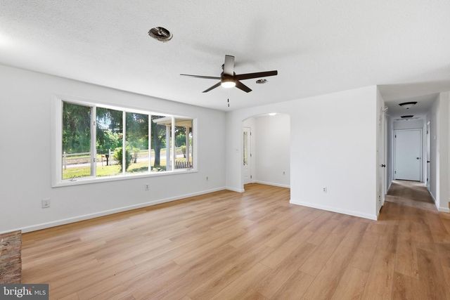 683 BEN SPECK RD, Hedgesville, WV 25427