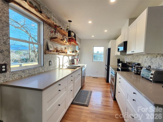 113 Hillside Street, Canton, NC 28716