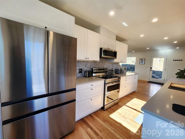 113 Hillside Street, Canton, NC 28716