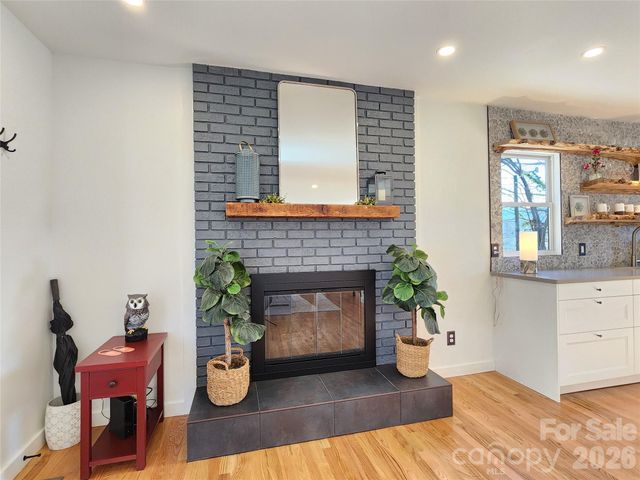 113 Hillside Street, Canton, NC 28716