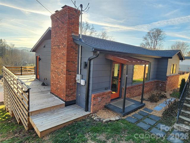 113 Hillside Street, Canton, NC 28716