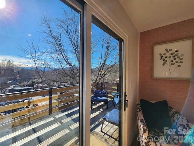 113 Hillside Street, Canton, NC 28716