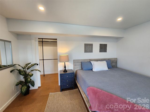 113 Hillside Street, Canton, NC 28716