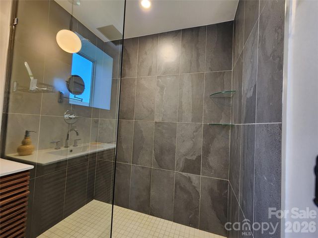 113 Hillside Street, Canton, NC 28716