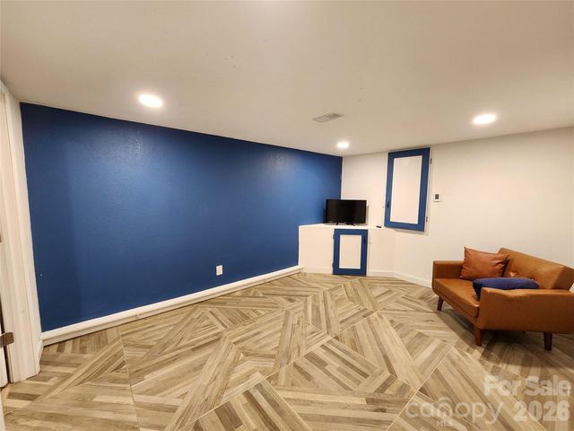 113 Hillside Street, Canton, NC 28716