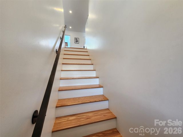 113 Hillside Street, Canton, NC 28716