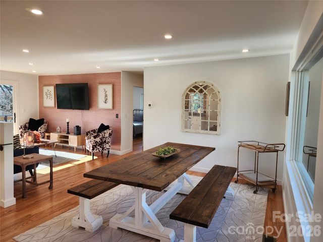 113 Hillside Street, Canton, NC 28716