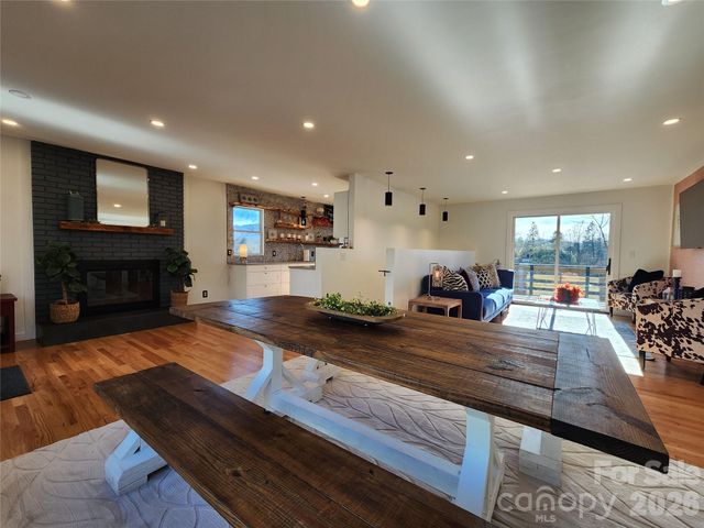 113 Hillside Street, Canton, NC 28716