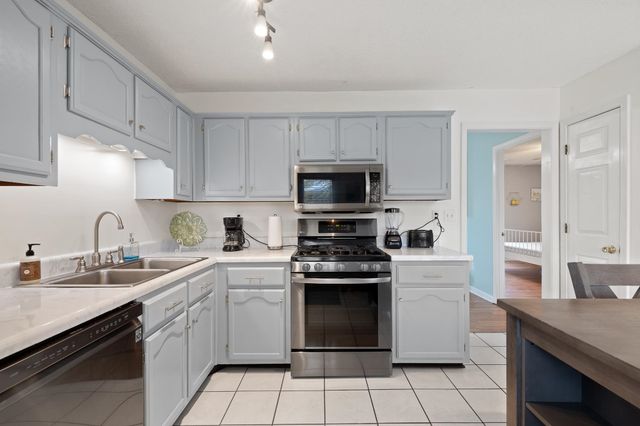 10309 CURTIS DR, Olive Branch, MS 38654