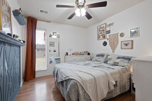 10309 CURTIS DR, Olive Branch, MS 38654