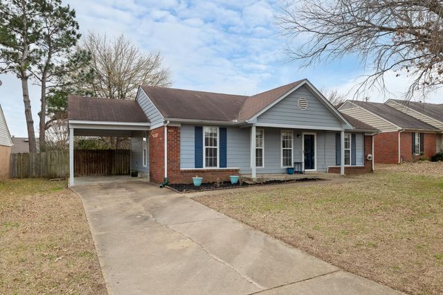 10309 CURTIS DR, Olive Branch, MS 38654