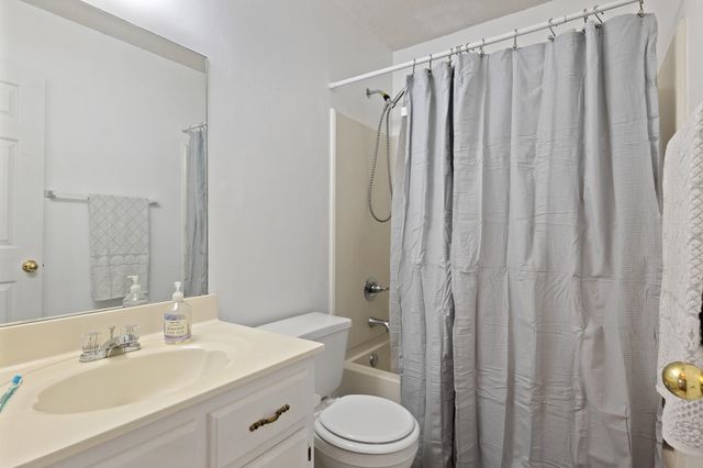 10309 CURTIS DR, Olive Branch, MS 38654