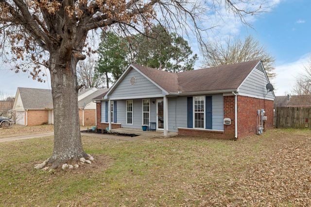 10309 CURTIS DR, Olive Branch, MS 38654