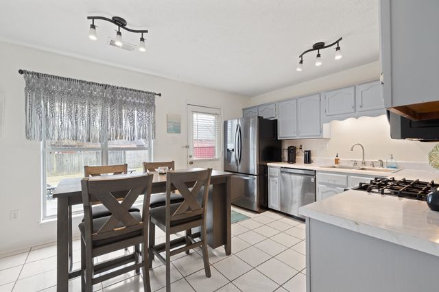 10309 CURTIS DR, Olive Branch, MS 38654