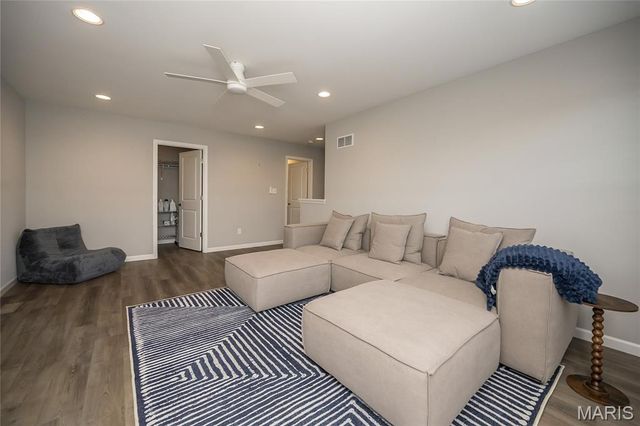 2373 Windswept Farms Drive, Eureka, MO 63025