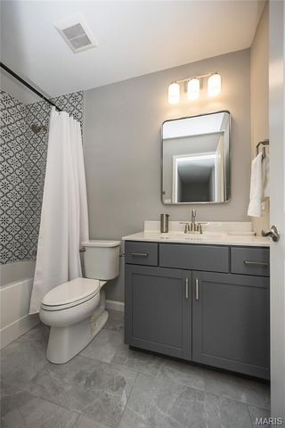 2373 Windswept Farms Drive, Eureka, MO 63025