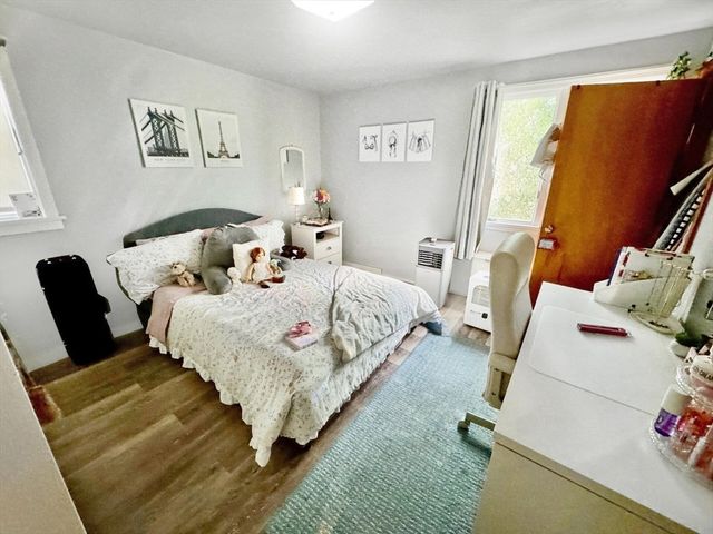 47 Quenames Rd, Chilmark, MA 02535