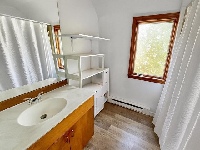 47 Quenames Rd, Chilmark, MA 02535