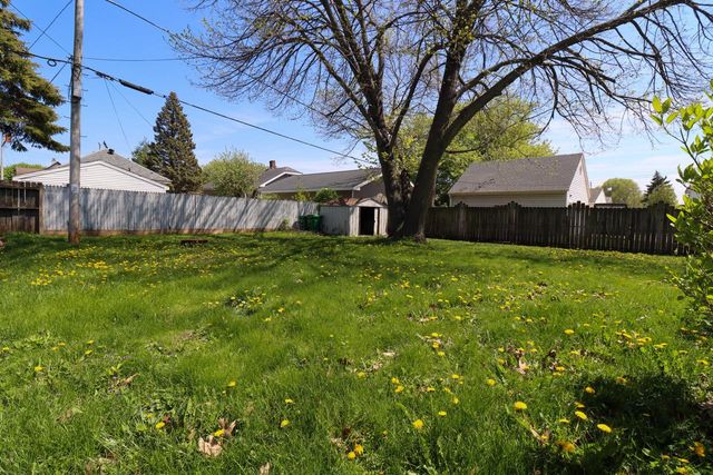 4601 19th AVENUE, Kenosha, WI 53140
