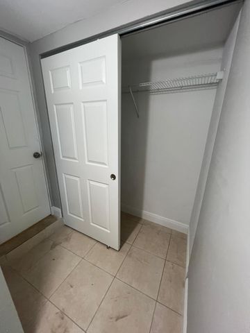 3265 E Palm Drive, Boynton Beach, FL 33435