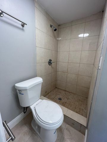 3265 E Palm Drive, Boynton Beach, FL 33435