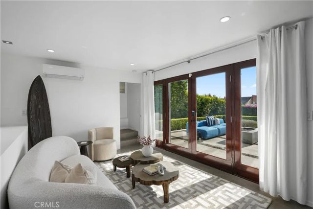 1119 Katella Street, Laguna Beach, CA 92651