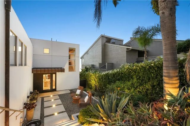 1119 Katella Street, Laguna Beach, CA 92651