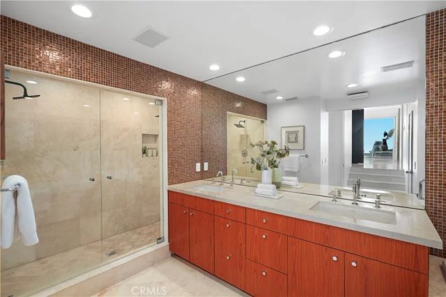 1119 Katella Street, Laguna Beach, CA 92651