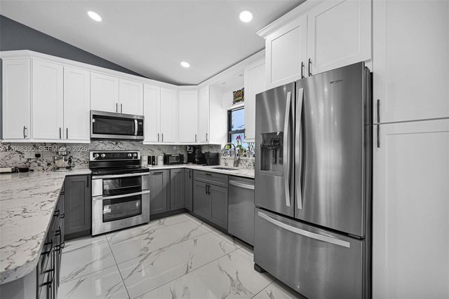 17640 SW 4th Court, Pembroke Pines, FL 33029