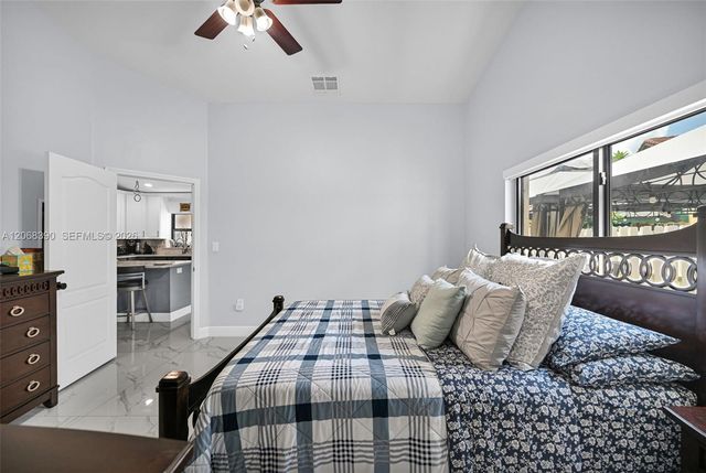 17640 SW 4th Court, Pembroke Pines, FL 33029