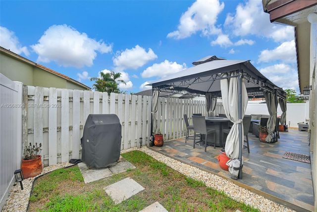 17640 SW 4th Court, Pembroke Pines, FL 33029