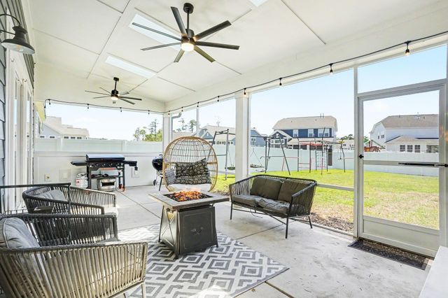 272 Starlit Way, Myrtle Beach, SC 29579