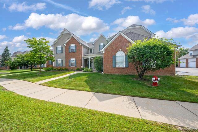 54726 Monarch Drive, Utica, MI 48316