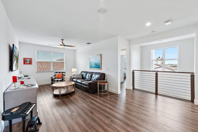 8622 Dumford Lane, Lake Worth, FL 33467