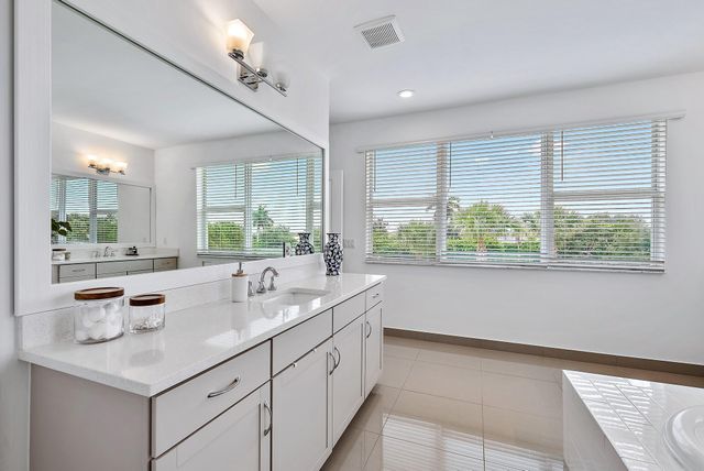 8622 Dumford Lane, Lake Worth, FL 33467