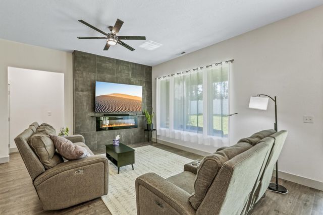 6916 E 4th Ave, Spokane Valley, WA 99212