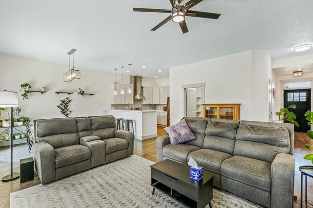 6916 E 4th Ave, Spokane Valley, WA 99212